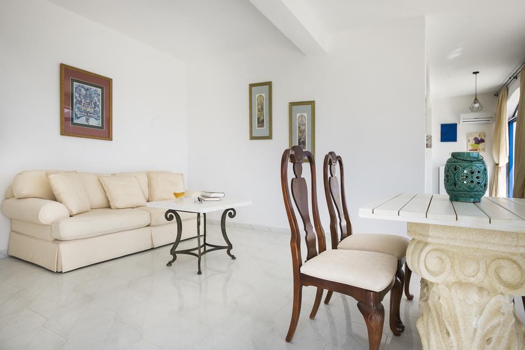 Villa Afrodite Mousata المظهر الخارجي الصورة